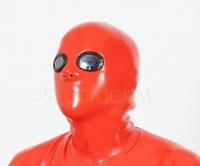 Latexmaske geschlossen